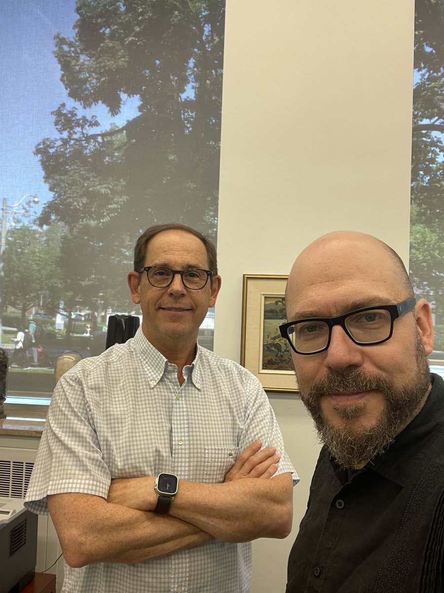Great meeting with my amazing @uoft @chemuoft colleague @MarkLautens who as new department chair will be a hand-in-hand partner to build out the @acceleration_c ! We planned several joint actions and discussed some science.