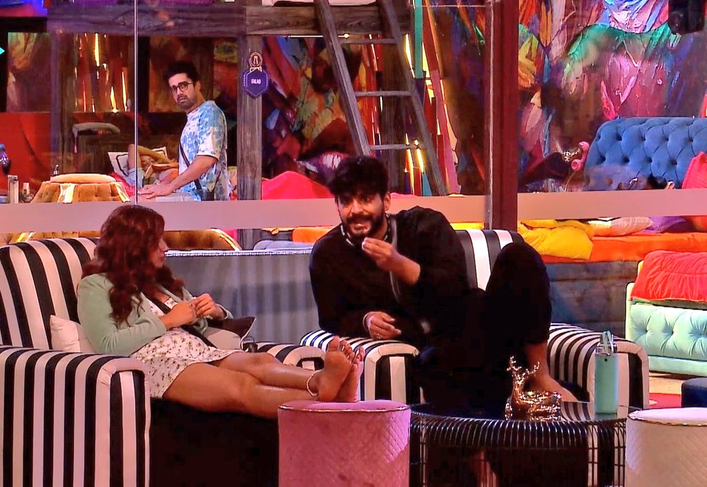 𝙀𝙍𝙄𝙉𝘼 🍸 tweet media