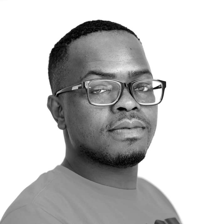 BREAKING: Mmegi senior reporter, Innocent Selatlhwa has been taken in by DIS.

At the moment Mmegi has not been informed of the reasons of his detention, our lawyer is currently engaging with the DIS.