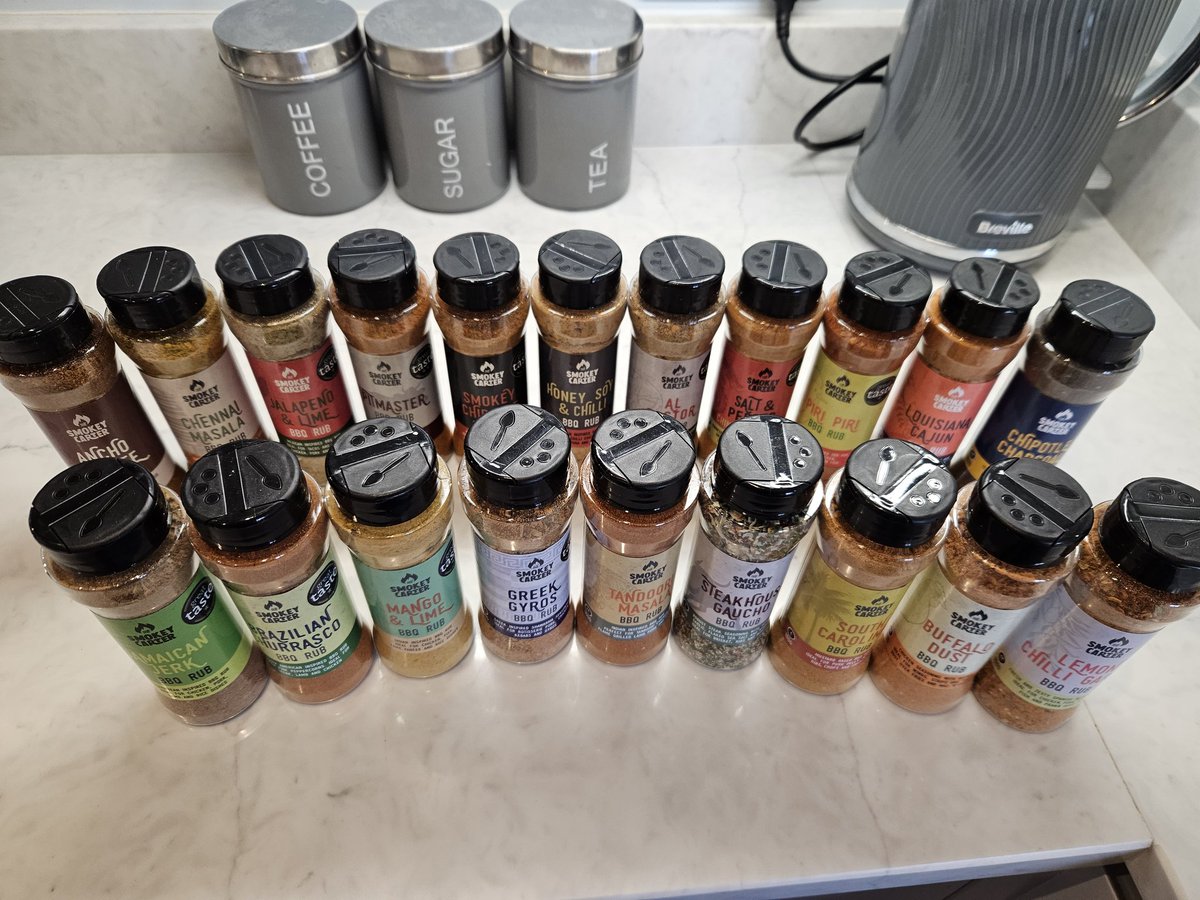 Where do I even start with this sneaky delivery from <a href="/TheSmokeyCarter/">The Smokey Carter™</a>