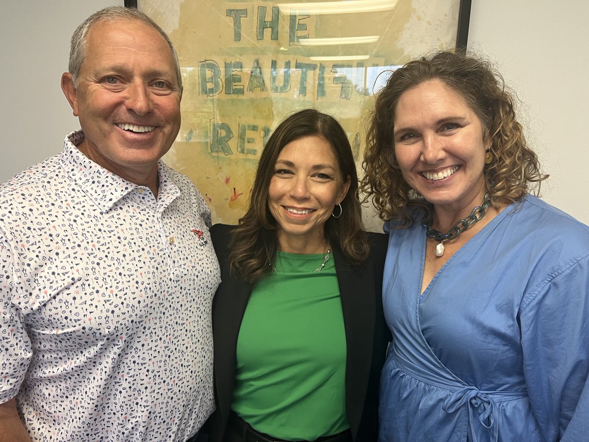Yesterday's our Local Advisory Committee meeting was Bob Weylandt's last meeting as LAC chair. We are so thankful to Bob for his service as chair since 2015! C.J. Hager was also announced as our new LAC chair.  We look forward to her leadership &amp; experience with LISC to guide us.