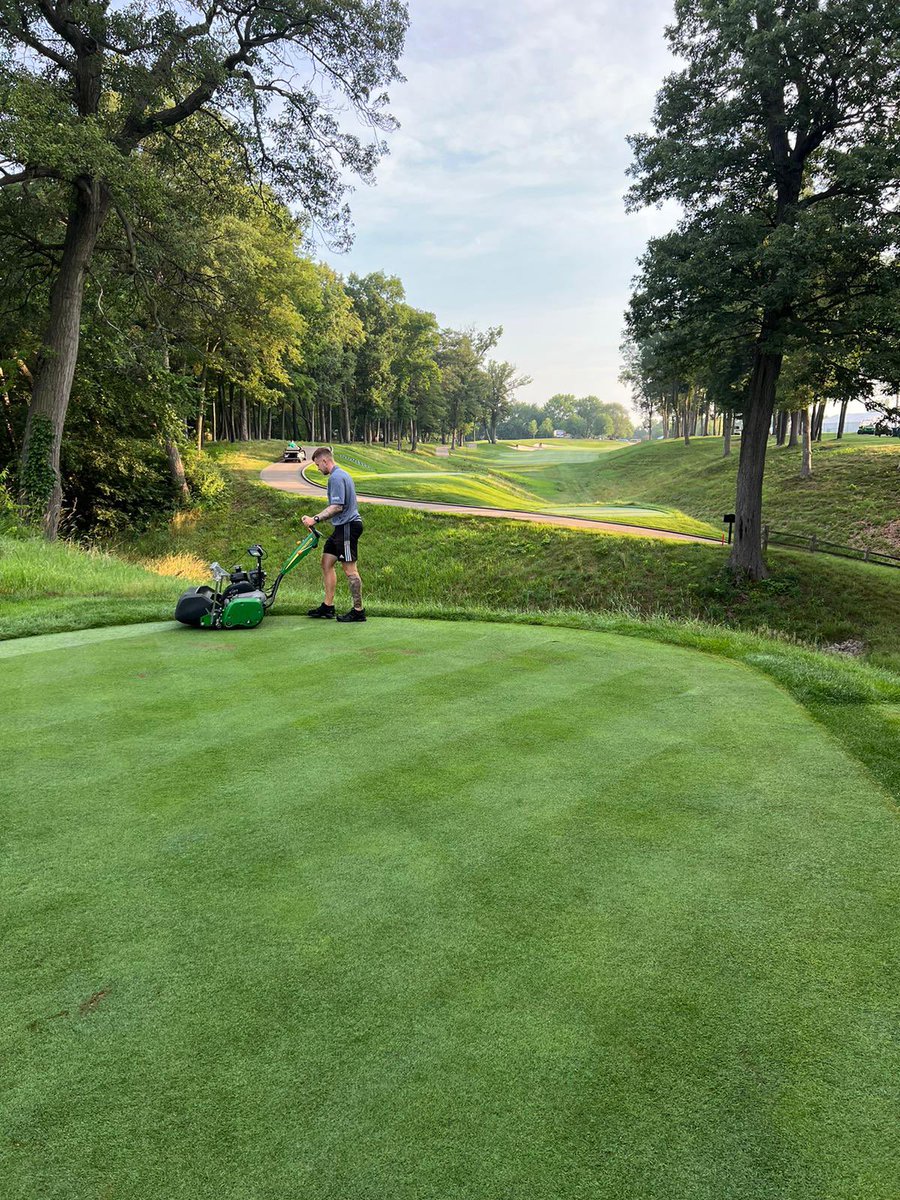 Amazing experience in America volunteering <a href="/JDCLASSIC/">John Deere Classic</a> with <a href="/TPCDeereRunAGR/">TPC Deere Run Agronomy</a> <a href="/TPCDeereRun/">TPC Deere Run</a> ⛳️ Thank you for the opportunity <a href="/LCFC_SportsTurf/">Sports Turf Academy</a> 🙏

🦊 🤝 🇺🇸