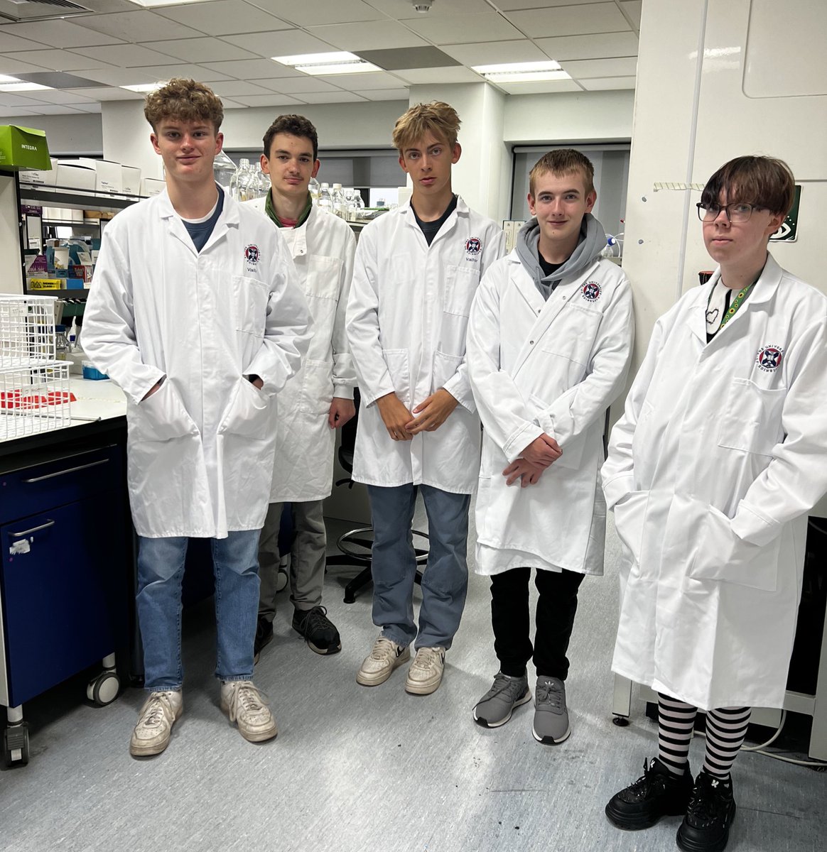 Natalie Homer (@zinghomer) on Twitter photo Really enjoyed doing a taster session for S5 science insights pupils today in <a href="/EdMassSpecCore/">EdUni Mass Spec Core</a>. <a href="/EdinUniCVS/">EdinUniCVS</a> We started by comparing cold and hot water <a href="/dragonroastery/">Dragonroastery</a> coffee extraction with <a href="/AeroPress/">AeroPress</a> and moved on to the lab for steroid #chromatography and #massspec Really enjoyed doing a taster session for S5 science insights pupils today in <a href="/EdMassSpecCore/">EdUni Mass Spec Core</a>. <a href="/EdinUniCVS/">EdinUniCVS</a> We started by comparing cold and hot water <a href="/dragonroastery/">Dragonroastery</a> coffee extraction with <a href="/AeroPress/">AeroPress</a> and moved on to the lab for steroid #chromatography and #massspec