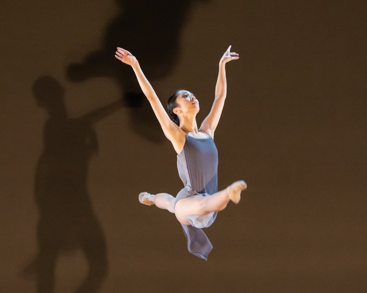 Happy #WorldJumpDay to a few of our favorite jumps from the 22/23 season! 😎

#BalletMet