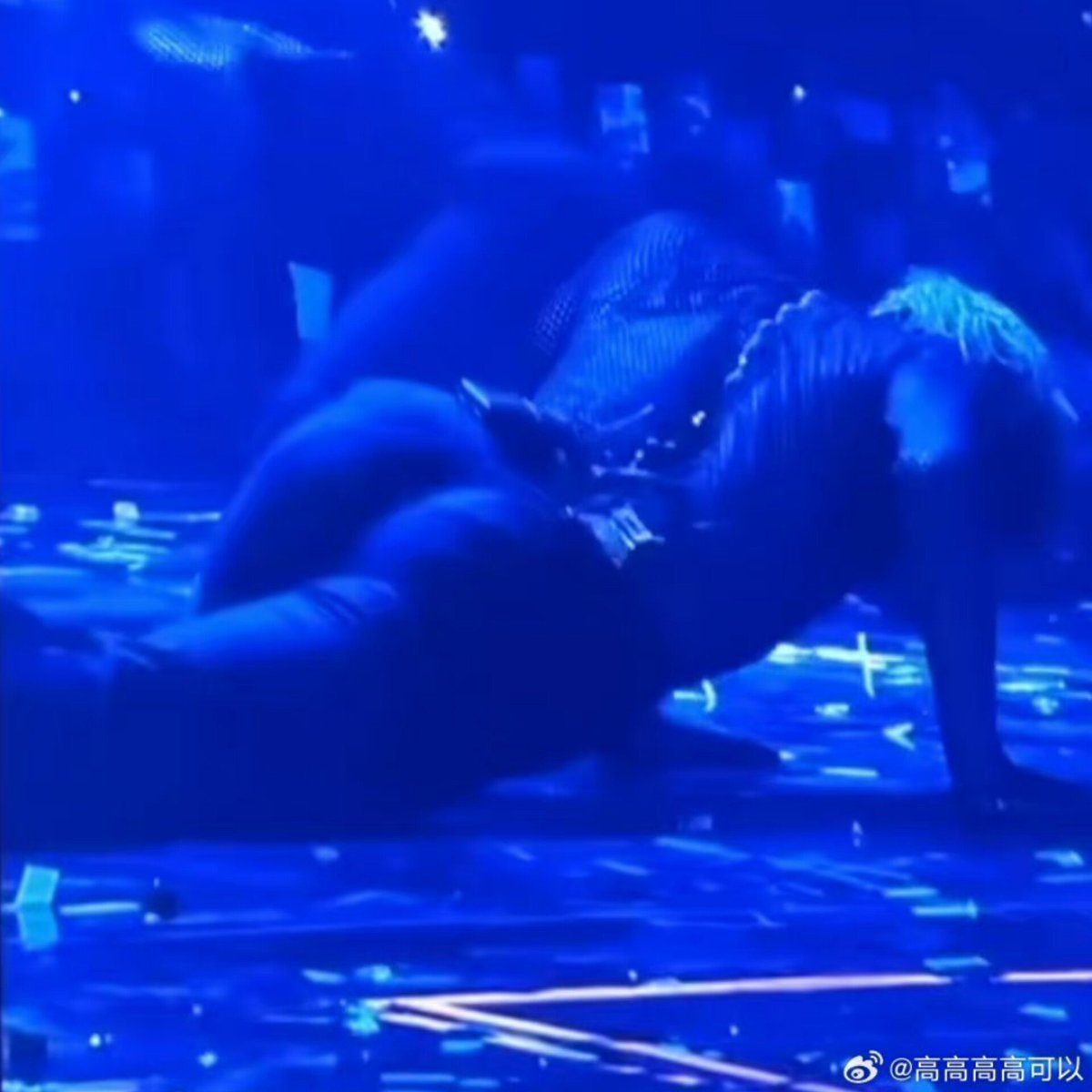 gayeewang's tweet photo. Omg! 🫨😳🍑 https://t.co/DJH01GujQl