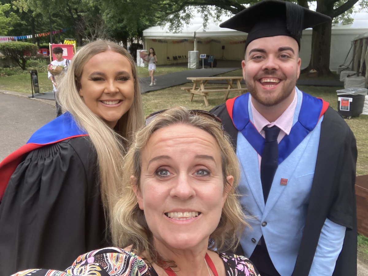 Thrilled to see the shiny, happy News MAJ people of <a href="/CardiffJomec/">JOMEC @ Cardiff Uni</a> 2021-22 at their #graduation today 👩‍🎓 👨‍🎓 

They’ve been out there smashing it for a year already - it’s beyond lovely to see them doing so well.

Congratulations to every single one of you #CardiffTrained