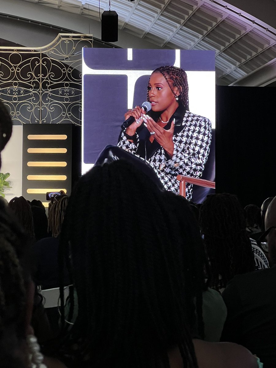 infenet's tweet image. Miss @IssaRae up there looking like she glowing at @BlackTechWeek #blacktechweek