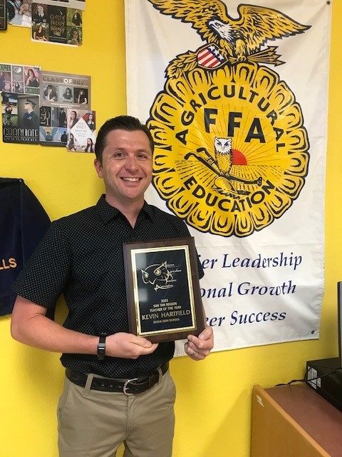 Let's give a big Congratulations to Basha Bears CTE Teacher Kevin Hartfield. He attended the annual AZ Ag Teachers Association (AATA) Award Banquet – Kevin was recognized as the San Tan AATA Region Outstanding Teacher of the Year. #wearechandlerunified #bashabears