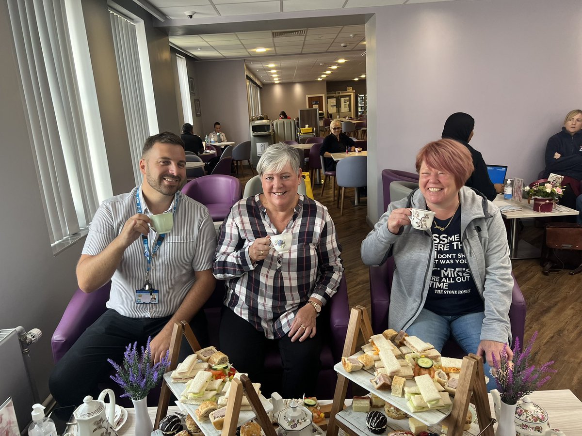 Vicki Elcock (@vickielcock) on Twitter photo A massive shout out to Oldhams catering team for all they do. They provide over 3000 meals a day for all our patients and staff. It’s a perfect production line. please try the afternoon tea as it’s delicious ♥️<a href="/NCAlliance_NHS/">Northern Care Alliance NHS Foundation Trust (NCA)</a> <a href="/JacobSc46299878/">Jacob Scott</a> A massive shout out to Oldhams catering team for all they do. They provide over 3000 meals a day for all our patients and staff. It’s a perfect production line. please try the afternoon tea as it’s delicious ♥️<a href="/NCAlliance_NHS/">Northern Care Alliance NHS Foundation Trust (NCA)</a> <a href="/JacobSc46299878/">Jacob Scott</a>