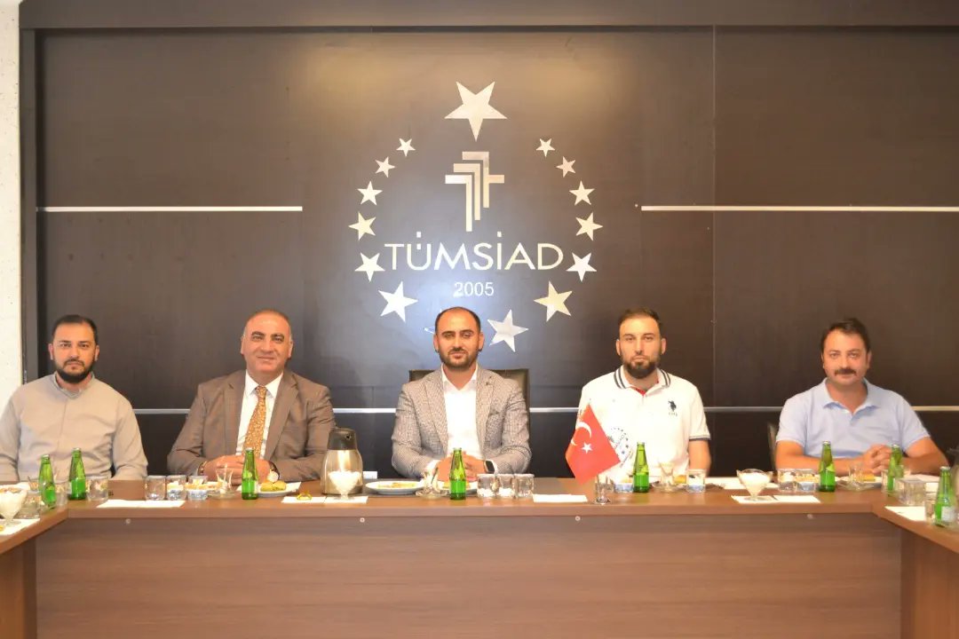 Tüm Sanayici ve İş Adamları Derneği (TÜMSİAD) Kayseri Koordinatör Şubemizin Geleneksel olarak düzenlediği “TÜMSİAD Söyleşileri“ programına katılan SGK İl Müdürü Sayın Hacı Ali HASGÜL beyefendiye katılımlarından dolayı teşekkür ederiz.