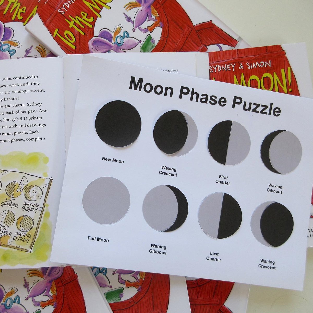 FableLearn's tweet image. Story Activation: “To the Moon”🚀
1 book ➡️ lots of ways to explore! All inspired by the Sydney &amp;amp; Simon book by @peterhreynolds &amp;amp; @fablepaul.
Have a fave space book? #NationalMoonDay is the perfect time to pair it with a hands-on FabMaker activity for the little ones 🌙💫