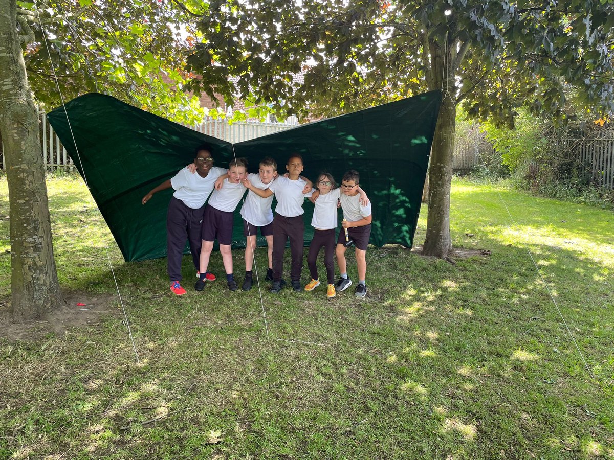 rothwellstmarys's tweet photo. Year 4 extended their design and team working skills to take on the challenge to make a den. Pretty impressive for an afternoon’s work! #OutdoorExplorers #OutdoorLearning https://t.co/0cjOitMdYk