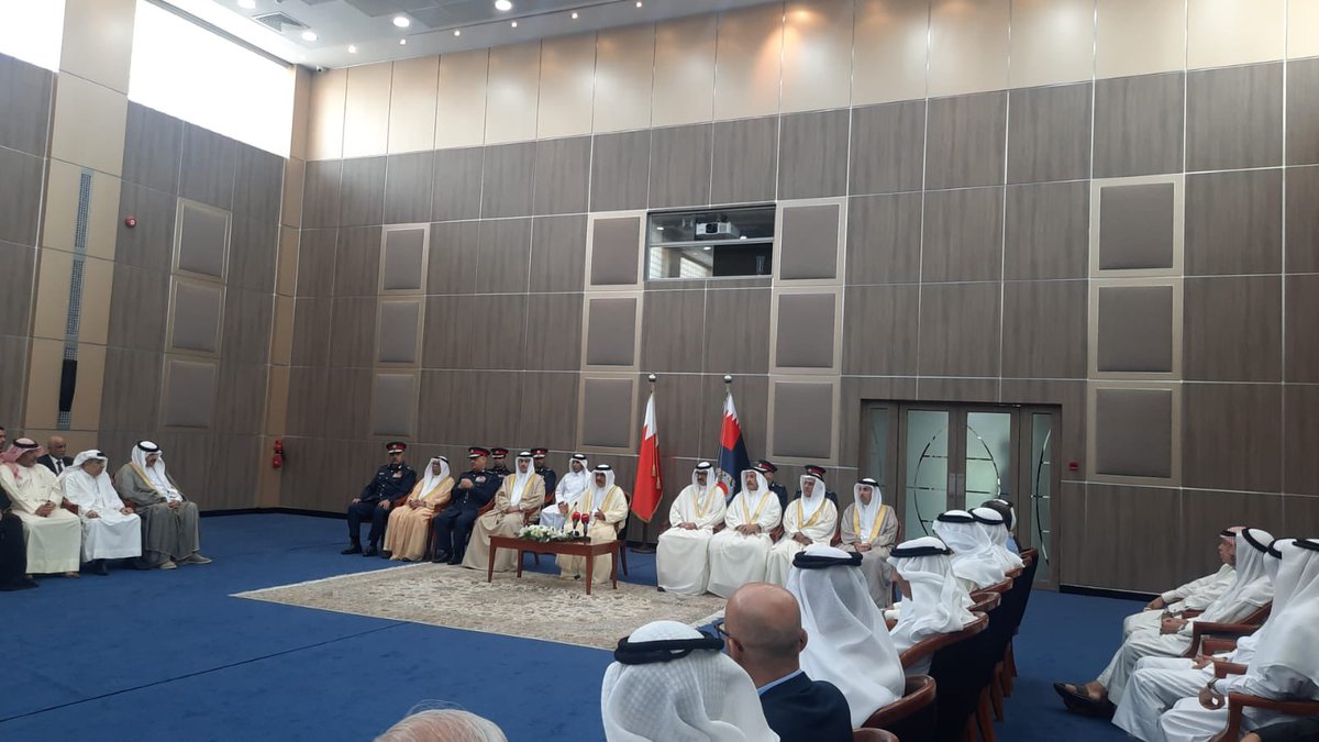 Iraq_Gate's tweet image. #البحرين ||

-وزير الداخلية البحريني: البحرين ليست وجهةً للسياحة الدينية في موسم #عاشوراء.

-وزير الداخلية: لسنا بحاجة إلى أي خطباء أو رواديد من  الخارج.

-وزير الداخلية: خطباء ورواديد البحرين في عاشوراء ، على استعداد لتأدية مسؤوليتهم الدينية على الدوام.

#المنامة