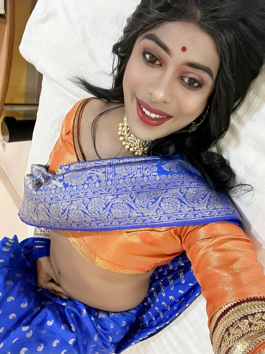 iamnainajahan's tweet photo. Sissy bride in saree for you #sissybride #desisissy #sissification #cickold #sissybitch @anjaliivermaa1 @Desibitch3 @shemale1999567 @HarshithaHH @mallusissyanu @Mistress_Anshi https://t.co/jpRdibRMeF