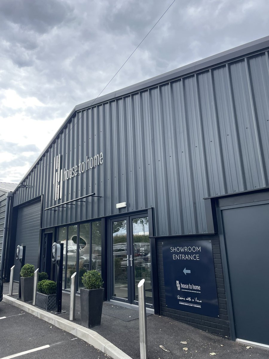 Splice Creative tweet media