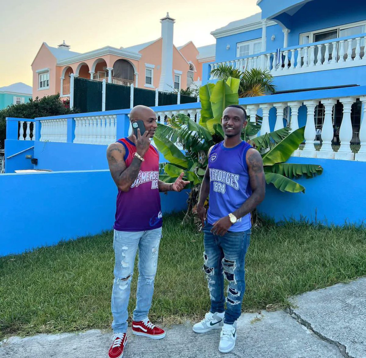 ChelseaNizana's tweet photo. Hey Bermuda! I need your support! Repost and share! I just dropped a mini Cup Match Collection! I didn’t get to finish it but I decided to still work with what I had! Check it out @Uptimumbodied 🇧🇲🤍 https://t.co/2AqWDcglIP 🥰🥰🇧🇲 https://t.co/rILL7JQcBw