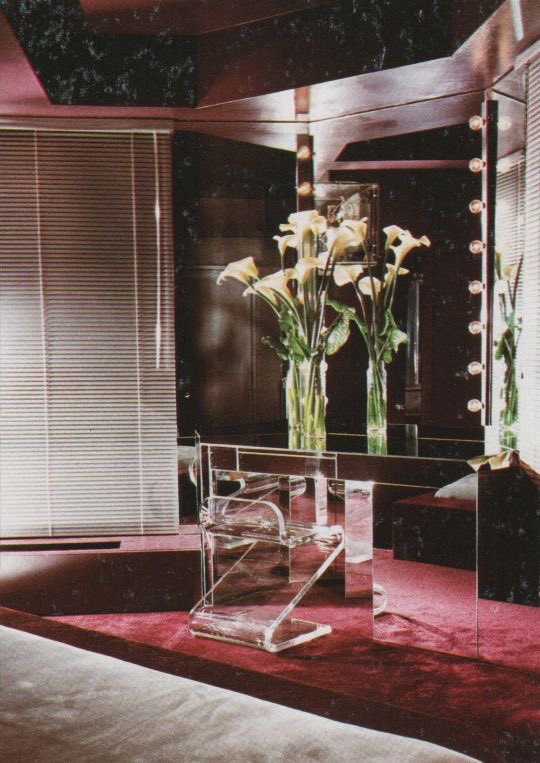 WOR$T GIRL IN AMERICA tweet media