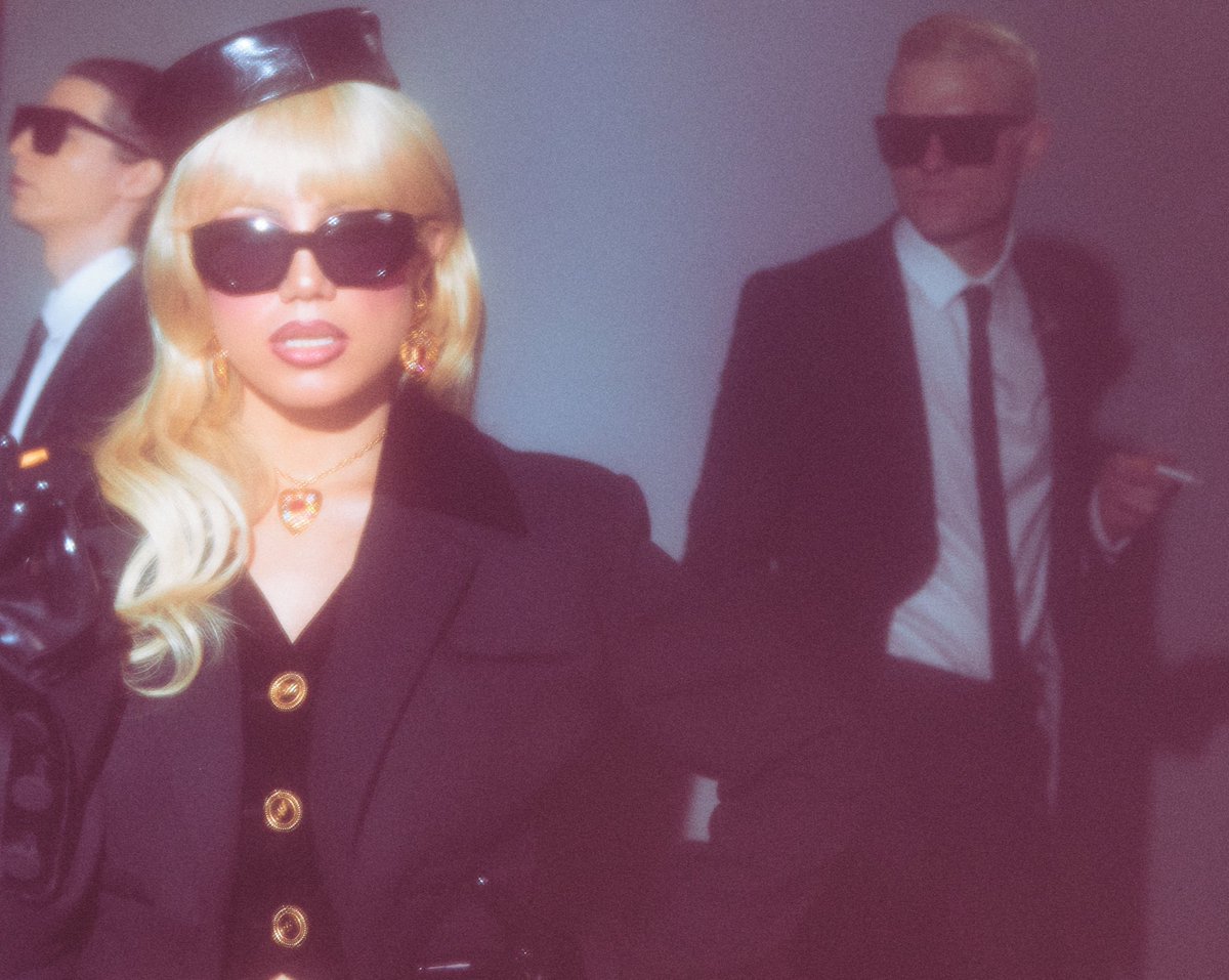 WOR$T GIRL IN AMERICA tweet media