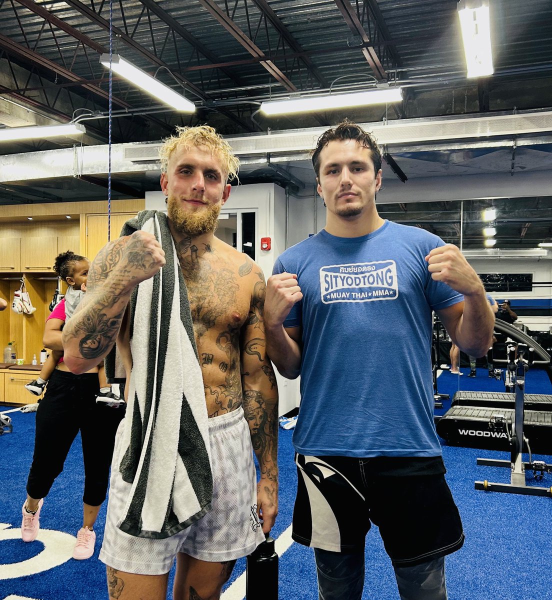 SaulAlmeida's tweet photo. We out here putting in rounds! 💪🏼🥊💯
#JakePaul #PaulDiaz #August5th https://t.co/maVlznD3qY