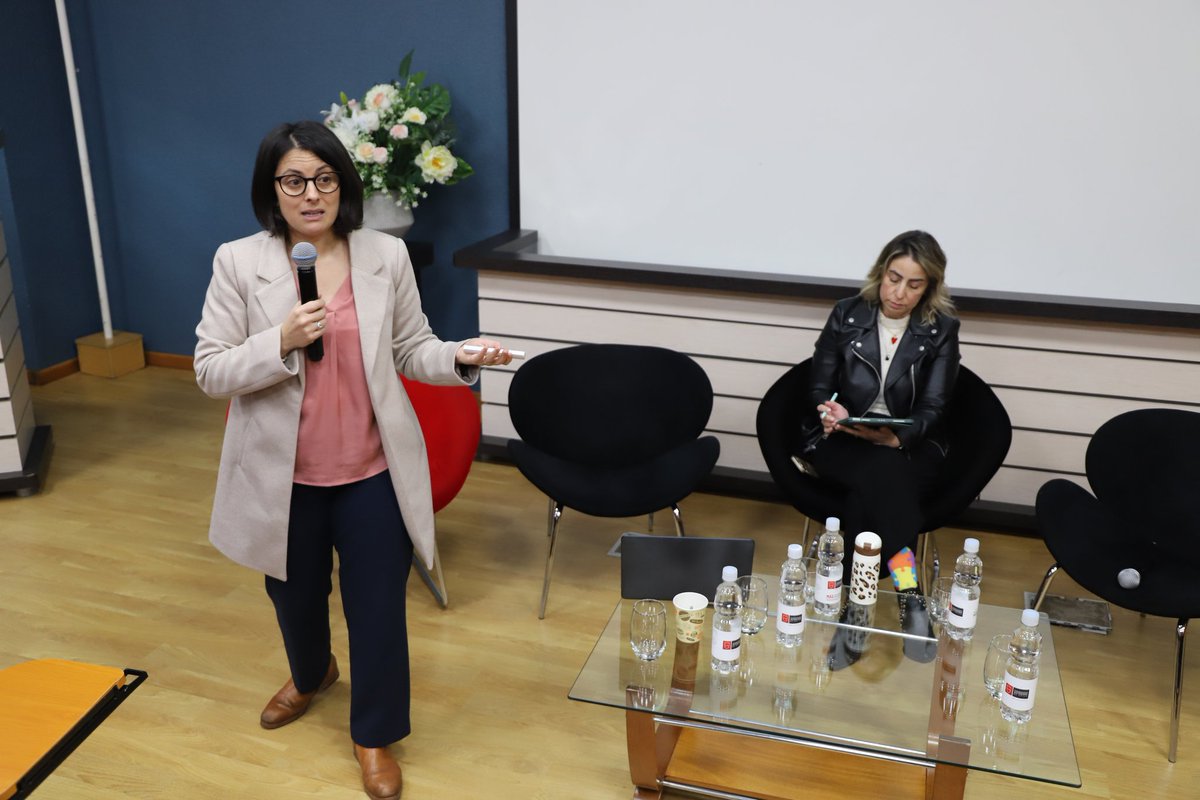 Genero_VRID's tweet photo. ♀️ Entre el 6 y 7 de julio se realizó el seminario híbrido internacional “Aportes desde el Cono Sur al Feminismo Jurídico”, organizado por la Dra. Sheila Fernández Míguez, investigadora de la sede Temuco de la @autonomadechile 🏛️

REVISA LA NOTA ⬇️
https://t.co/QZT6nBXvVp https://t.co/VaFQli4Jdm