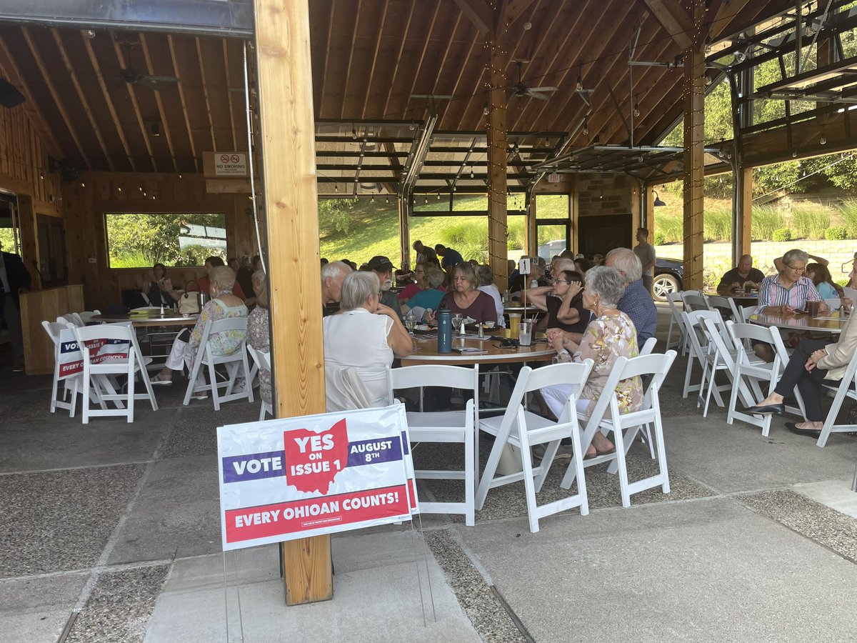 Good evening from Newark. Local Republicans are holding a “vote yes” event with <a href="/MGonidakis/">Michael Gonidakis</a> and #OHSen candidate <a href="/berniemoreno/">Bernie Moreno</a> as the featured speakers. 

19 days (I think) until the election.