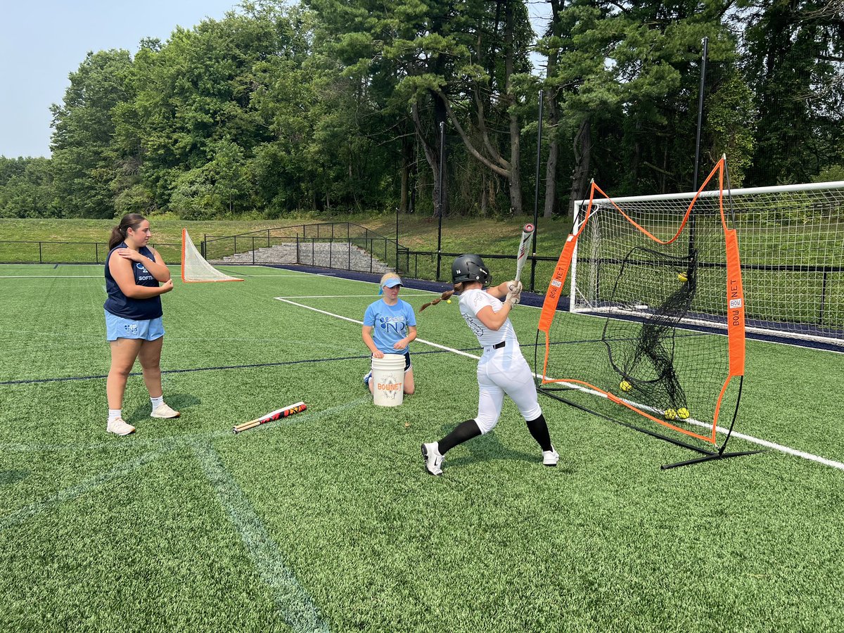 RyleeMichalak's tweet photo. Had the best time this week helping out at @NDIrishSoftball camp! Got to see my coaches and some friends I haven’t seen since the season. Always love giving back to the game that plays such a huge part of my life💙☘️Also learned that @EmilyBrown2024 and I are a great coach duo😉 https://t.co/Rleh0LfhtI