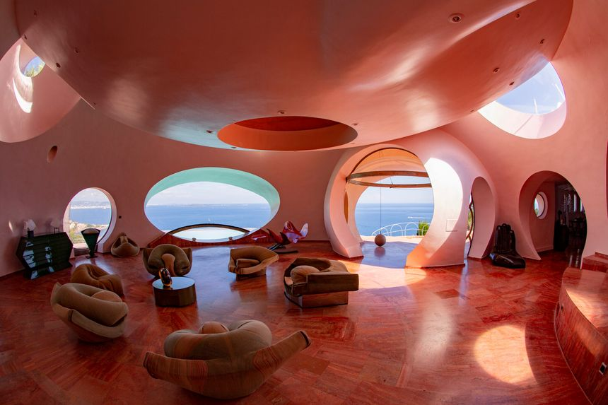 99reference's tweet photo. The Bubble Palace by Antti Lovag (1975) https://t.co/FNabGbRX3T