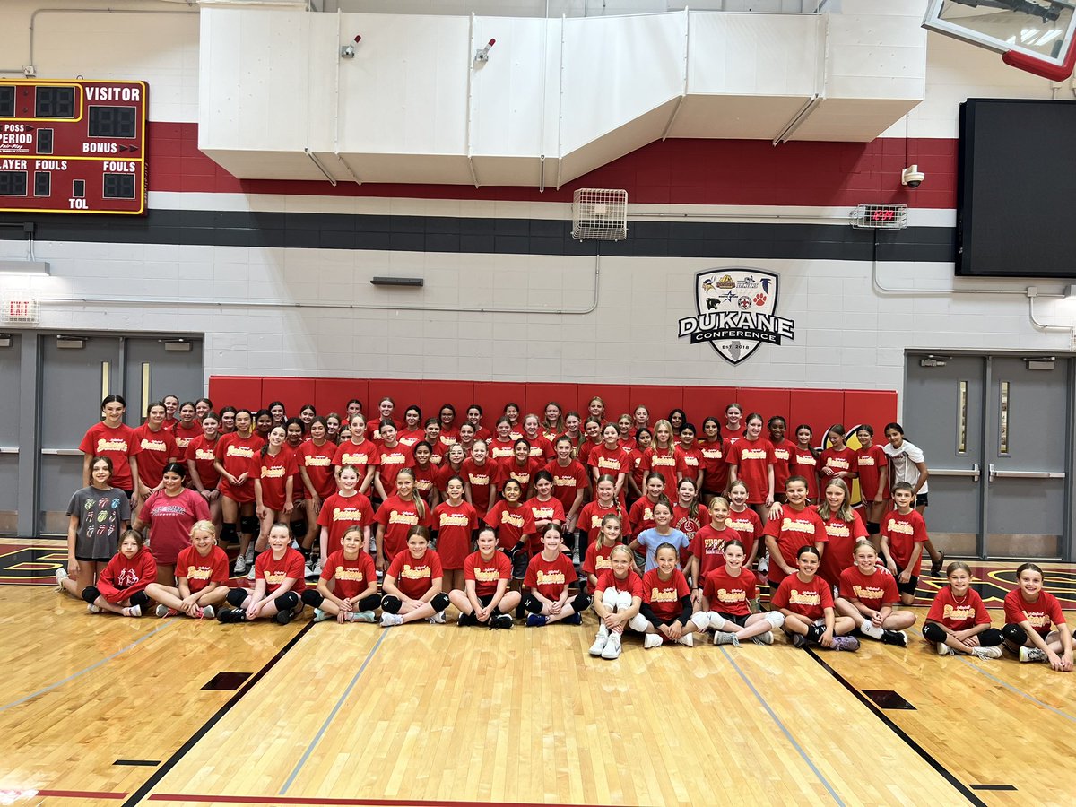 BulldogVBpride's tweet photo. What an AWESOME 2 weeks of camp we had this summer!!! All the campers worked hard, got better and had a ton of fun!! Good luck to everyone in the high school and middle school seasons and hope to see you next year! https://t.co/4q9tfXYPN2