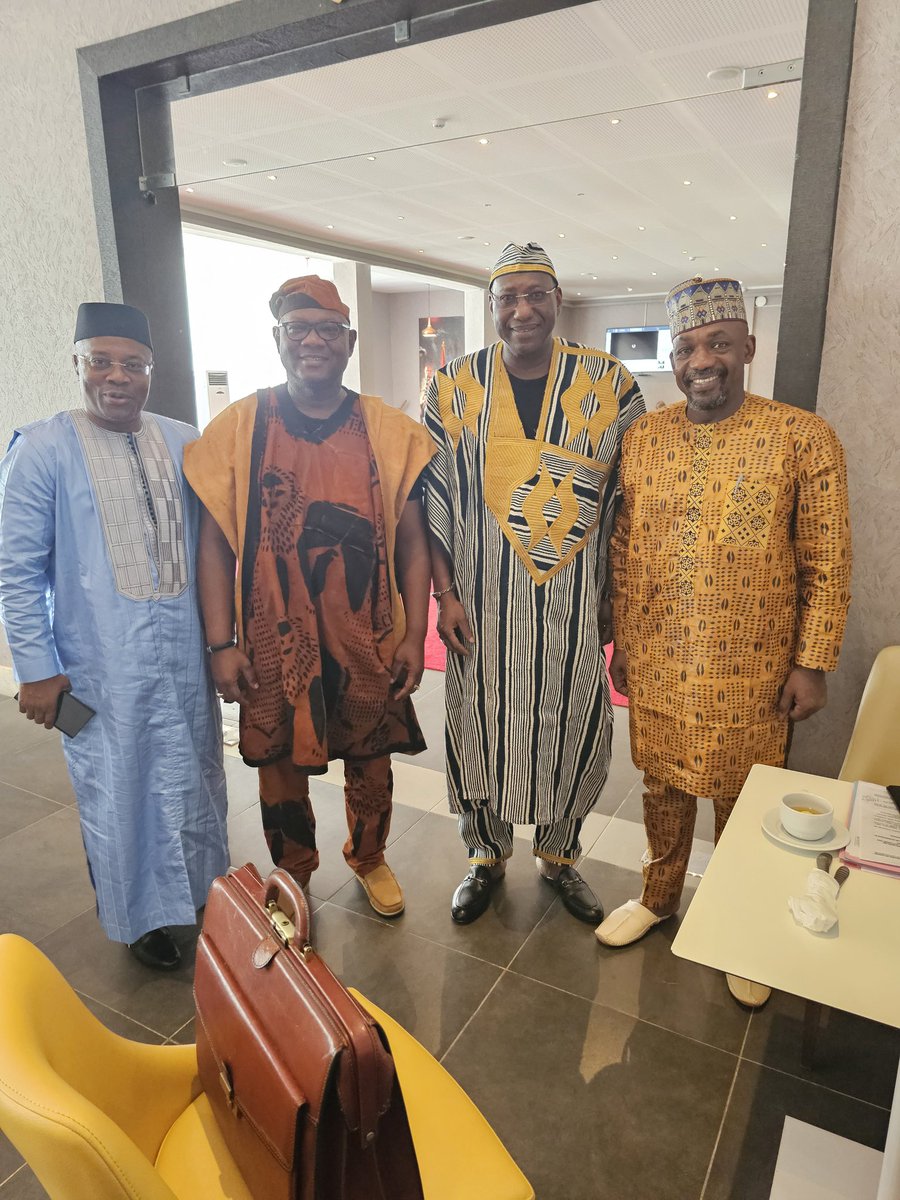 Alpha Soumah (Bill de Sam) tweet media