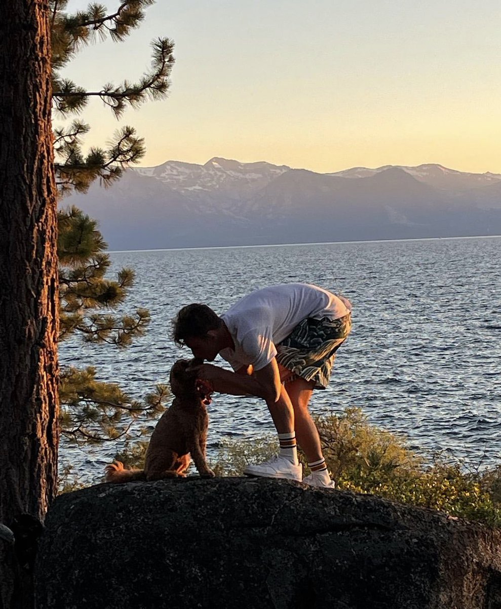 thebravobabe_'s tweet photo. “A source with direct knowledge tells us Graham was recently dropped off at a shelter, and was having behavioral issues - mostly a biting problem. Vanderpump Dog Foundation got alerted to Graham's situation and worked out the reunion with James and his pooch. Our sources say James has the dog in training classes, and they've seemed to work. We're told James is super happy to have Graham back.” #PumpRules