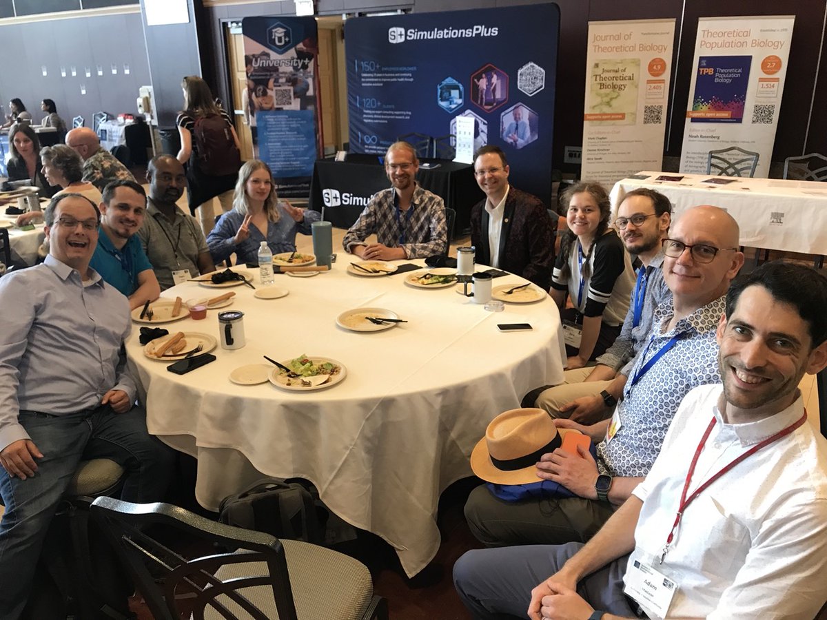 Great mini-symposium lunch with folks from all over - talking about subjects from identifiability to ABMs to Boolean networks! 

Thanks <a href="/m_echlin/">Moriah Echlin</a> for taking the pic! 
<a href="/HeberLRocha/">Heber Rocha</a> #SMB2023