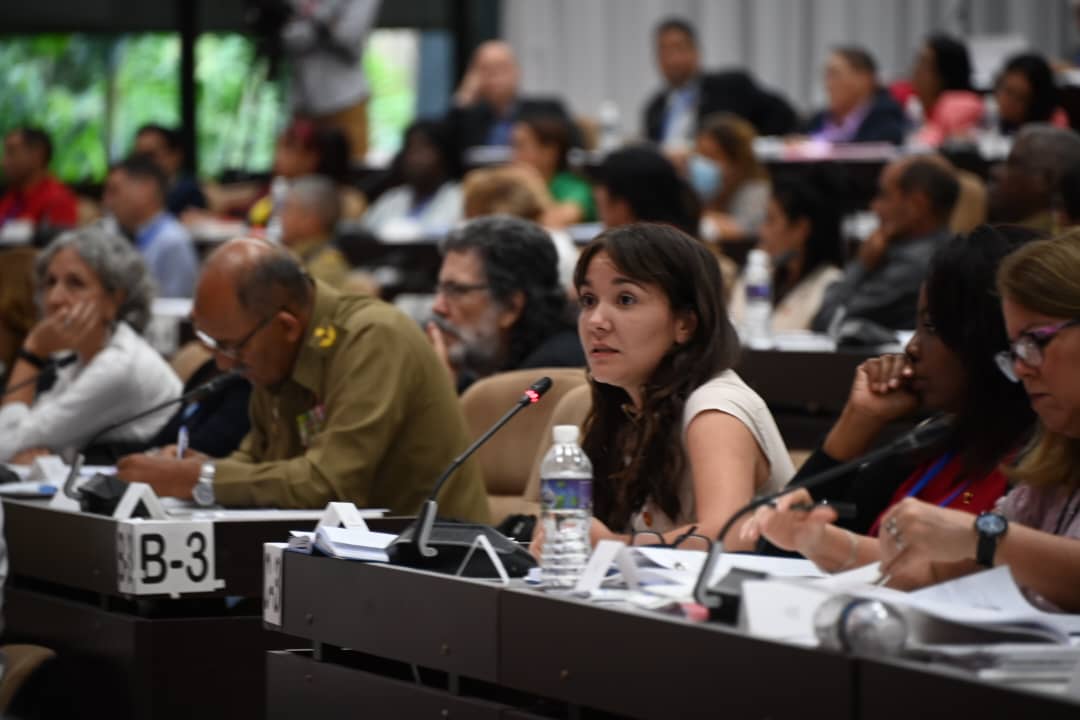 MMarreroCruz's tweet photo. Como muestra de la prioridad que brindan nuestro Estado y Gobierno a su atención y protección y del rol decisivo que representan para el futuro del país 🇨🇺, fue aprobada la Política Integral de la Niñez, Adolescencia y Juventudes.
#PoderPopular
#CubaLegisla https://t.co/1AtqmDOU1r