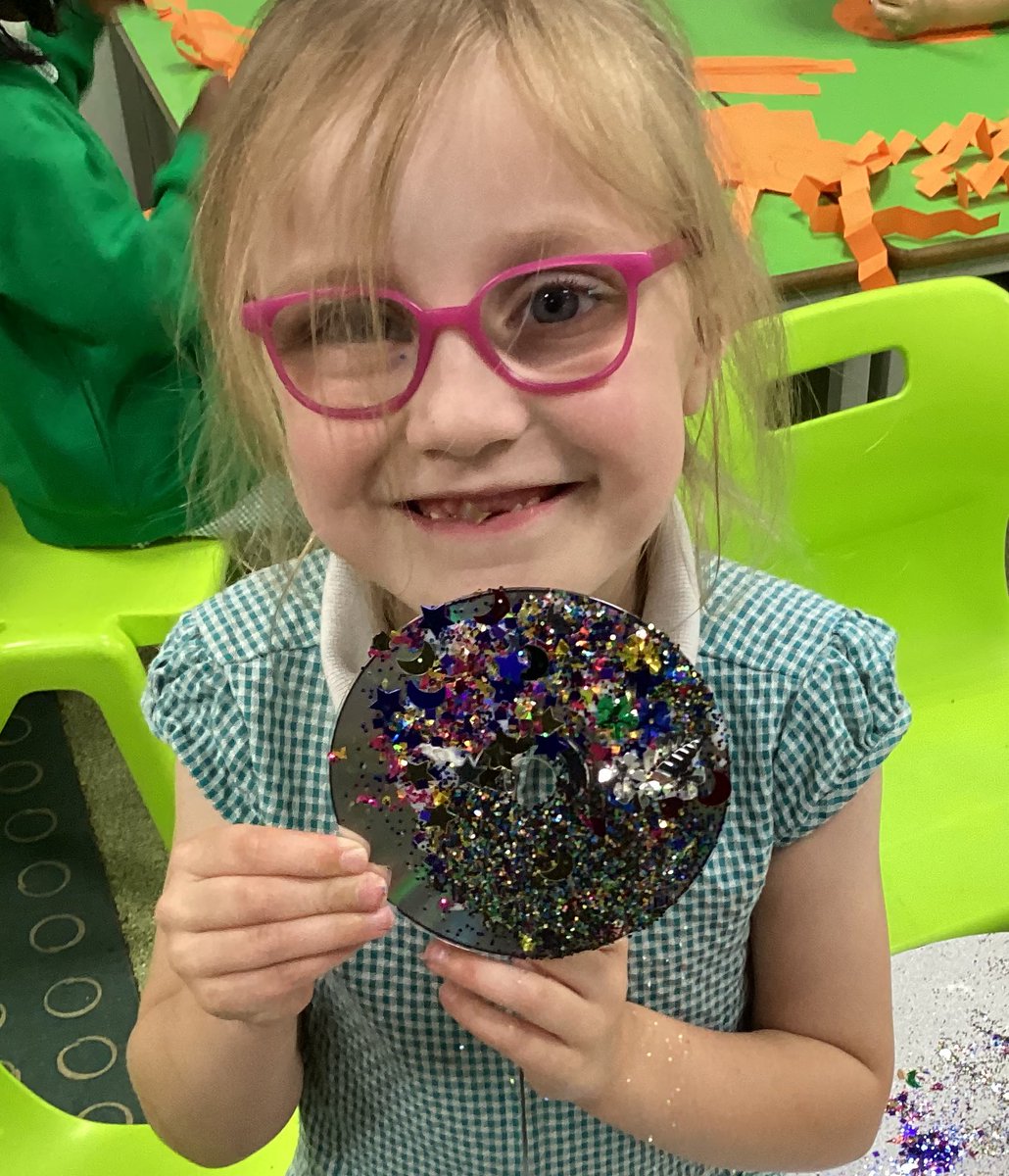 MrsWallace_EYFS's tweet photo. Wow what an amazing year! Well done and thank you for working so hard! You are all ready now for year one! Thank you to parents for your support.
Have a fantastic summer, you all deserve the rest.
Remember to keep reading!😍x 
From Mrs Wallace, Mrs Drake, Elvis &amp; Beltane x https://t.co/r900K7k8nT