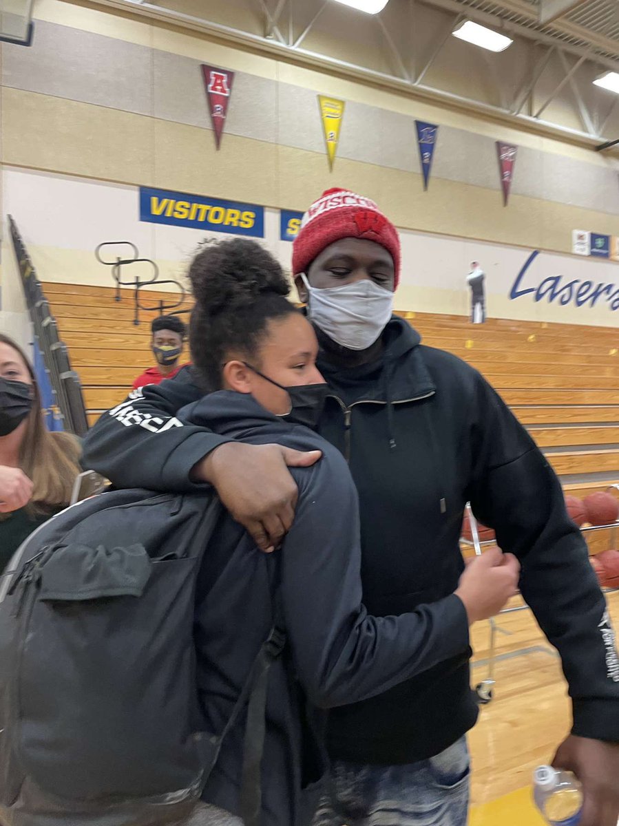 Maia Ellis tweet media