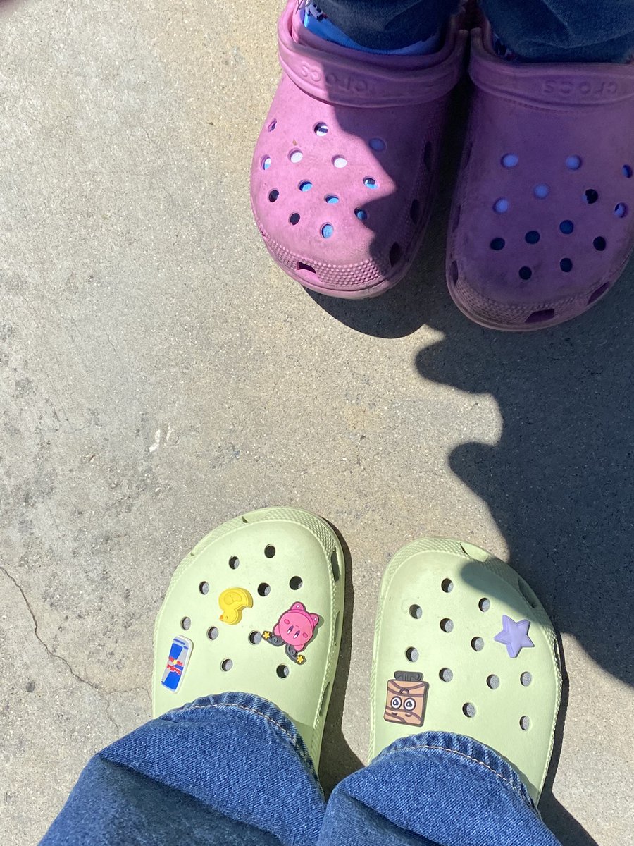 the way we came to the cavetown concert in our crocs… https://t.co/06I2WAUiFu