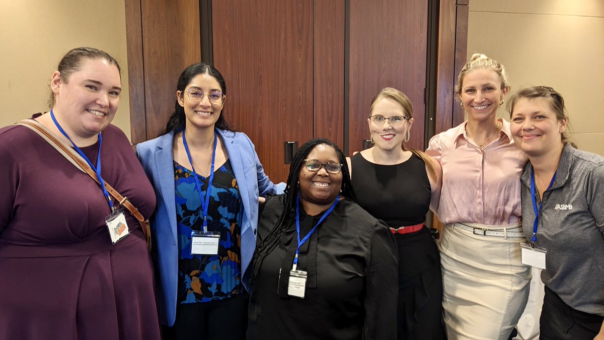 Had a great time advocating for #science at the Congressional Life Sciences Fair on #CapitolHill with @ASBMB. Thanks to @FASEBorg and @CLS_Advocates for a great event! @allisonfrick @SNeote @MckinleyRaechel @kfblock @Jelena23Lucin #ASBMBadvocates #sciencepolicy #scienceadvocacy