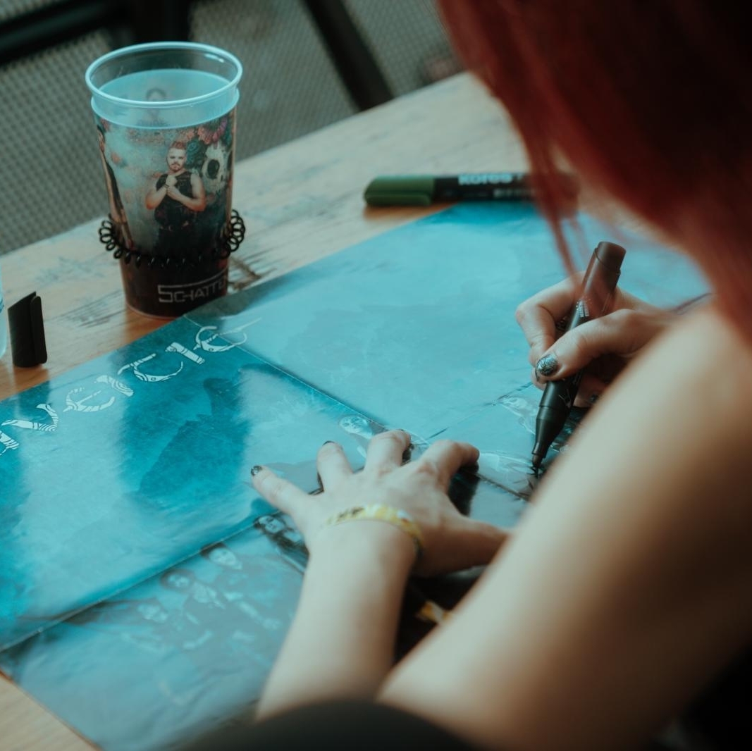 eluveitie's tweet image. Feeling the good vibes after an amazing signing session at the Masters Of Rock! Thank you to everyone who stopped by and supported us - now show some love and comment below so we know you were there! 🤘

#eluveitie #mastersofrock

📸 by Manuel Schütz