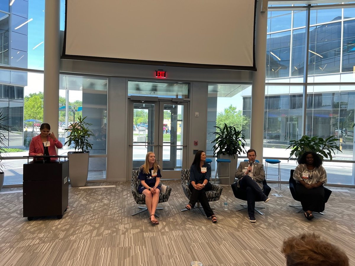 WDMCHAMBER's tweet photo. Learning from the best!
From salary negotiation and resume work to presenting your best self, each panelist had something new to share with those entering their first career.
#YURtern #GoWestWDM #WDMstrong #DSMUSA https://t.co/ZHlmY9ZqqS