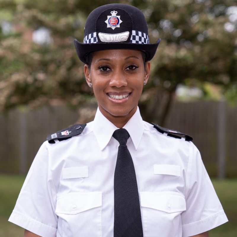 EssexPoliceUK's tweet photo. “It’s really important for me as a senior leader that I inspire my team & my local community, as well as other women to join policing.”
Meet Superintendent Naomi Edwards
Could you do the same & be a leader?
Apply today: https://t.co/PVepemEoeY
#WeValueDifference https://t.co/vEug1Pvu9o