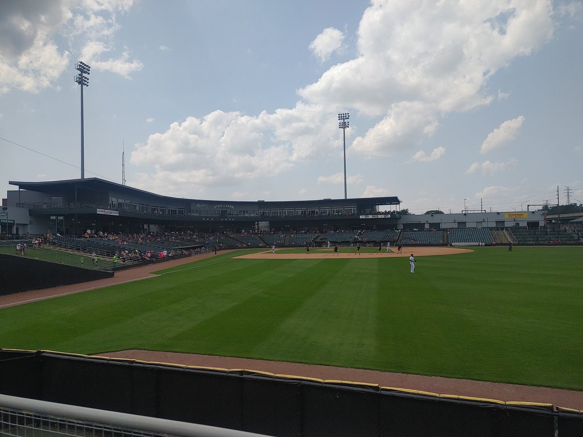 Day game with the dogs at the Steel⚾Yard! <a href="/AA_Baseball/">American Association</a> <a href="/TheChicagoDogs/">Chicago Dogs</a> <a href="/railcats/">Gary SouthShore RailCats</a>
