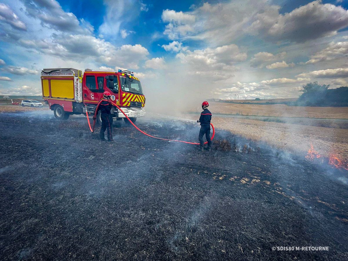 sdis80's tweet photo. 🔥 Ce jeudi 20 juillet, nos soldats du feu sont intervenus à Dommartin vers 16h00 pour un incendie de récoltes. 
Grâce à leur prompte réaction, l'incendie a été maîtrisé rapidement, préservant ainsi les cultures avoisinantes ! 

👩‍🚒👨‍🚒 #HérosDuFeu #InterventionRapide https://t.co/tLpyHEpV1c