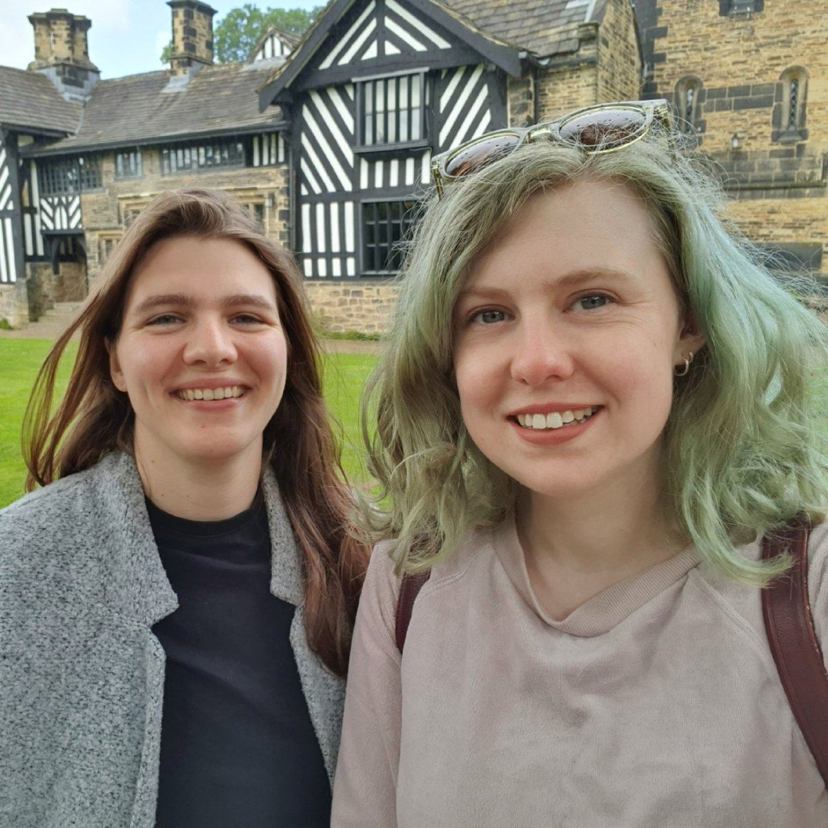 I'm really bad at selfies, but needed to capture two queers at @ShibdenHall 😅
🏳️‍🌈 🏳️‍⚧️
#AnneLister #LGBTQHistory #ShibdenHall #LesbianHistory #HistoryOfSex #HistoryOfSexuality #Podcaster