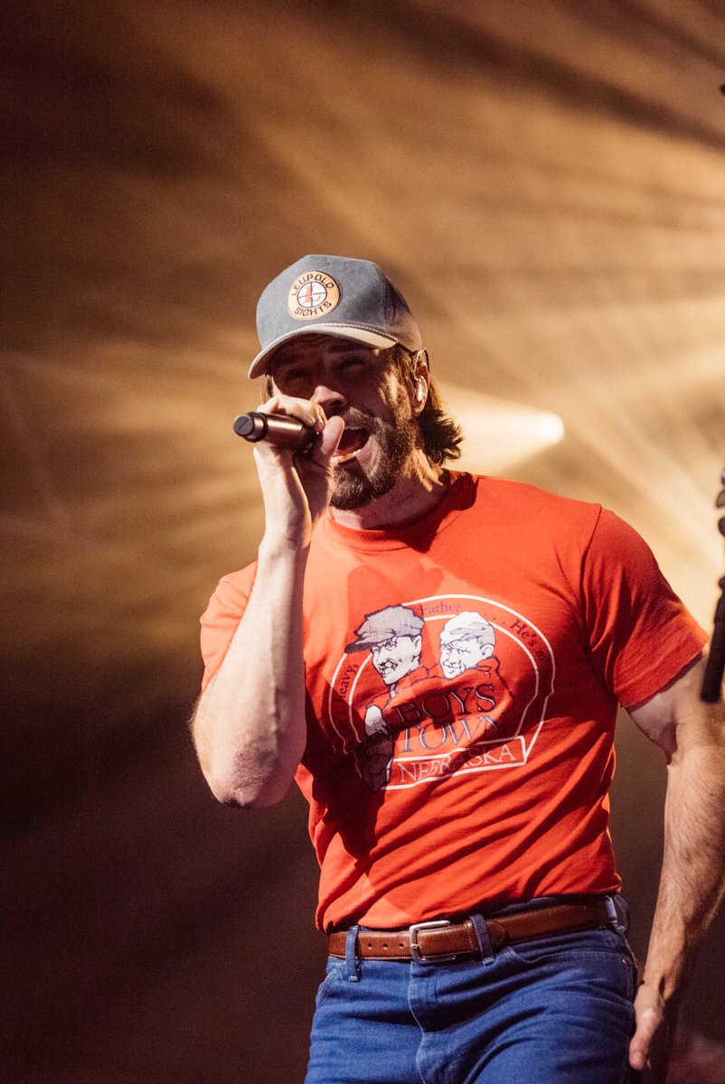 SamHuntMusic tweet picture