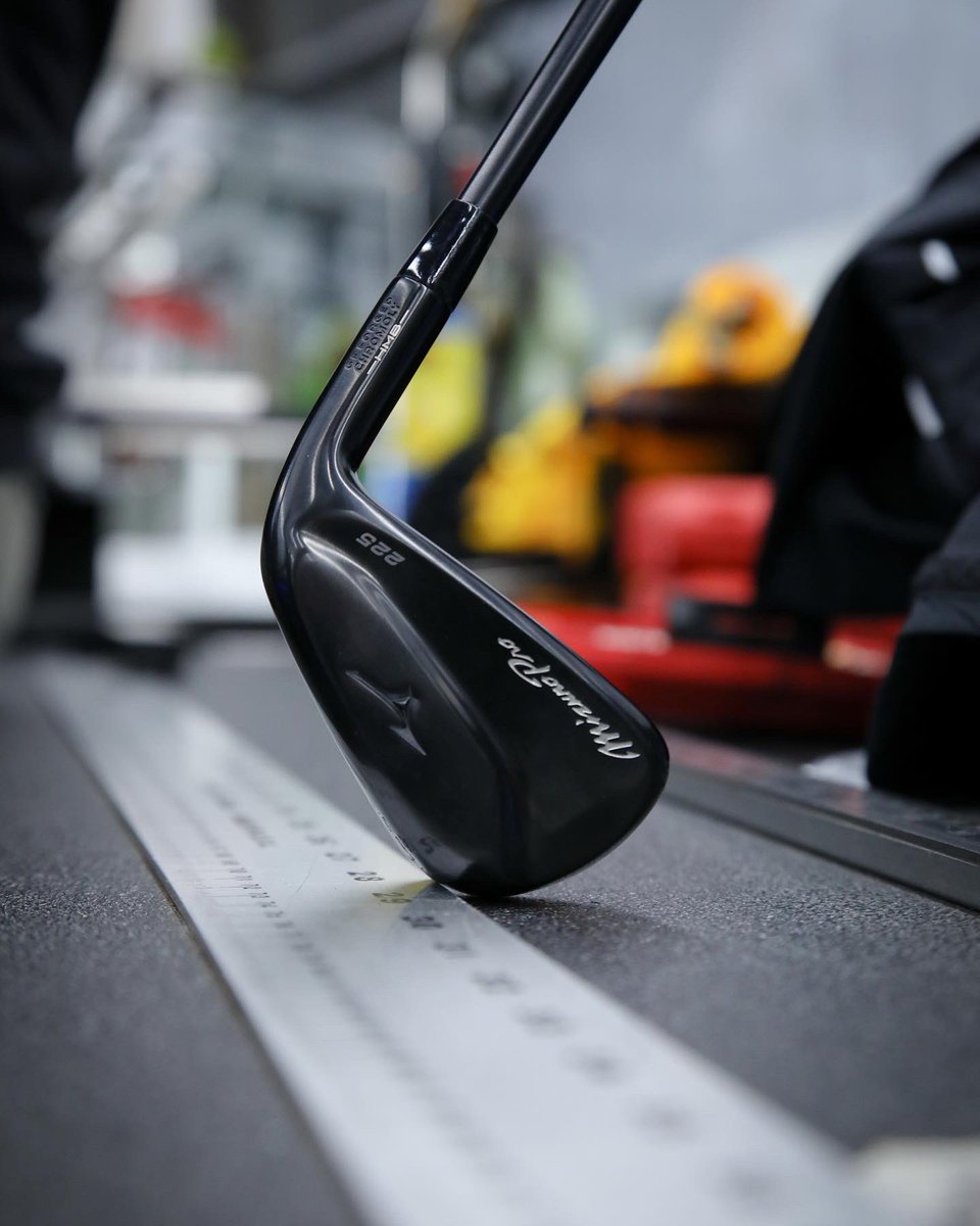 ClubhouseGolf's tweet image. MAJOR GIVEAWAY 🚨 We are giving away a set of these Limited Edition All-Black Mizuno Pro 225 Irons 😍 To enter ➡️ Follow us, Tag a friend (Unlimited entries) &amp;amp; like the post ⁠⁠📲 Giveaway winner chosen from TW, IG or FB &amp;amp; ends on 31/07/23 ✅ Good luck! 🍀