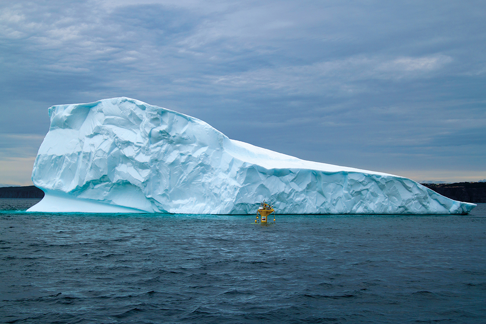 The Spring edition of Momentum, our research magazine <a href="/universityofri/">URI</a>, is out! Inside: Studying rats to understand ancient trade, using robots to track icebergs, leveraging #URI expertise to improve state's defense industries, &amp; more!  bit.ly/3rDC4Jp #research #GoRhody