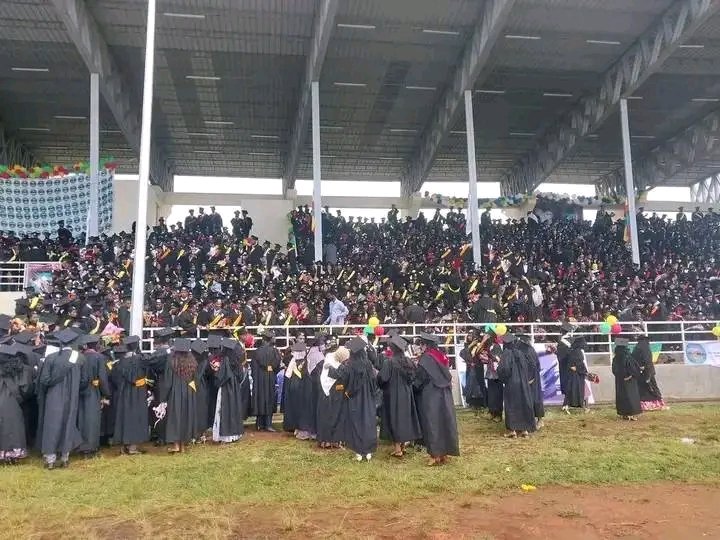 ዘንድሮ ቅጥር የለም ቢባልም፤ አላህ ለአንተ ቀድሞ ያስቀመጥልህን የሪዝቅ በር ማንም ሊዘጋው አይችልም። አብሽር! በዚህ ቅንጣት አትጠራጠር‼
#በወልቂጤ ዩኒቨርሲትና በመላው ኢትዮጲያ ለተመረቃቹ ተማሪዎች #እንኳን_ደስ_አላቹ❤