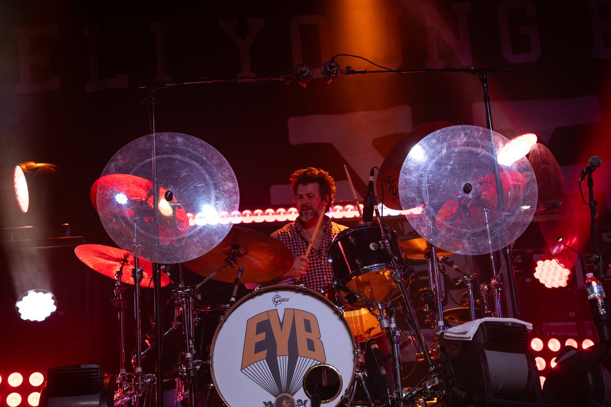EliYoungBand's tweet photo. The #BreakUpInABar tour is going strong! Where will we see you next? #eliyoungband

📸: Lights Off Media https://t.co/nMAADlRbaY