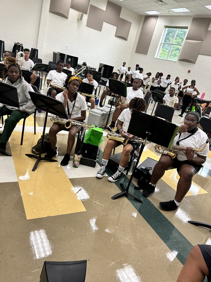 Renaissance Middle School Band tweet media