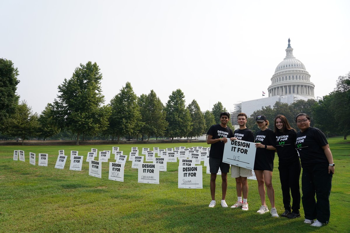 DesignItForUs's tweet image. We first started with a demonstration on the lawn of the Capitol to show that while we're only a small core team, we represent hundreds of young people across the country who want Big Tech to #DesignItForUs.