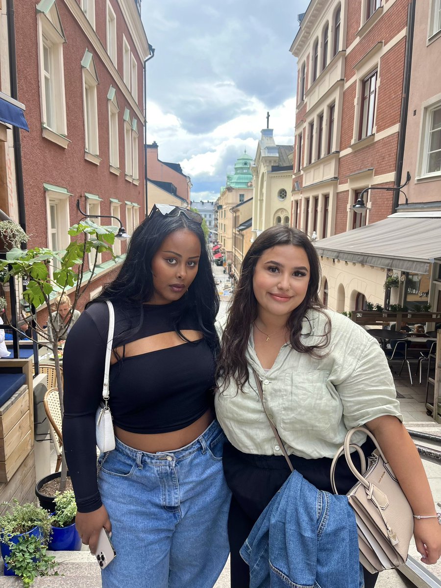 Savannah ✨ tweet media